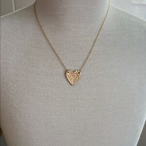 Chic Gold Heart Necklace